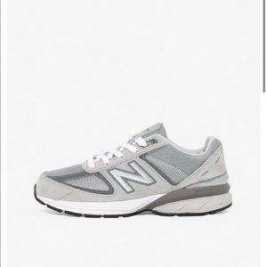 New balance 990v5